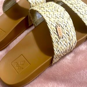 Reef Raffia Sandals size 7